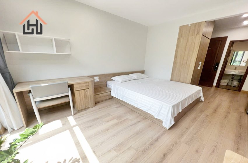 Bright studio for rent in Ba Dinh, Hanoi