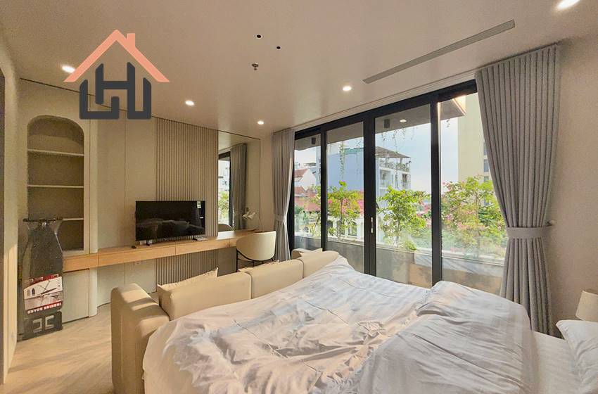 Brand new and modern 1 bedroom apartment for Rent in Hanoi.