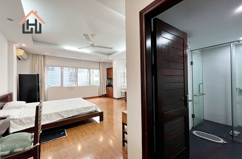 Cosy studio apartment for rent in Hai Ba Trung area, Hanoi