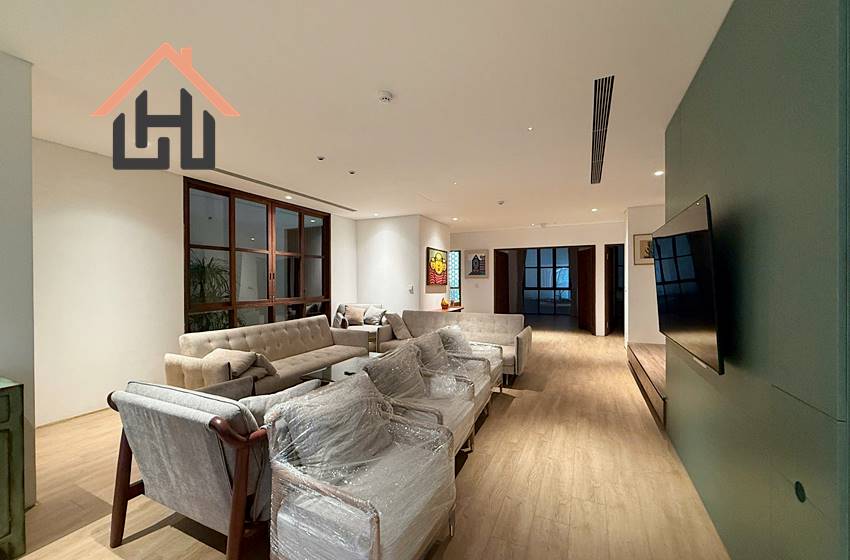 Luxury four bedroom serviced apartment for rent in Tay Ho, Hanoi