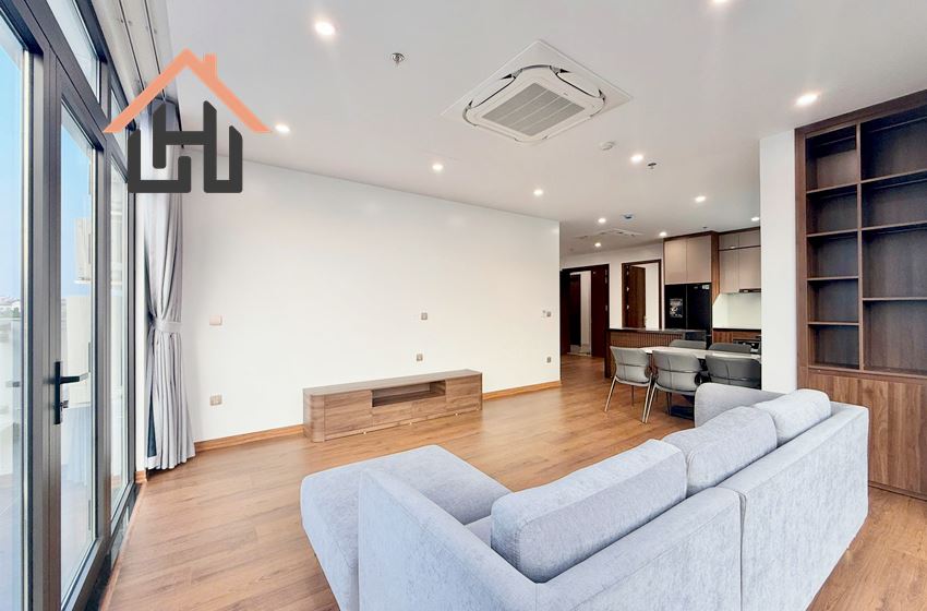 A Bright and Elegant 4 Bedroom Home with Lakeview in Tay Ho, Hanoi