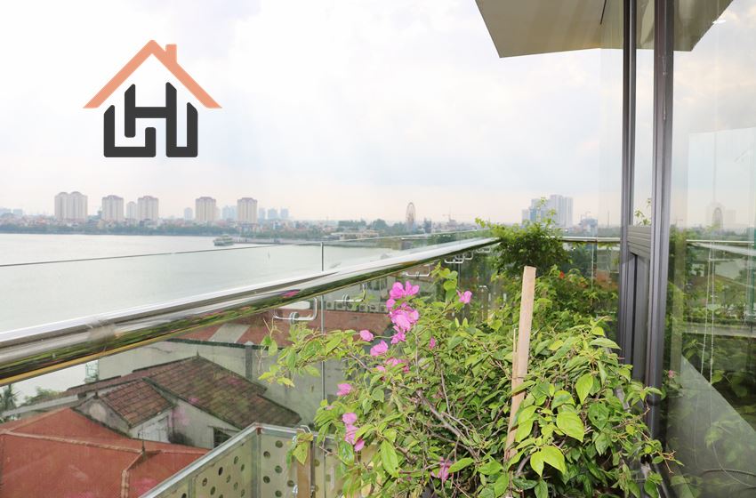 Bright 3BR apartment in West Lake, Hanoi