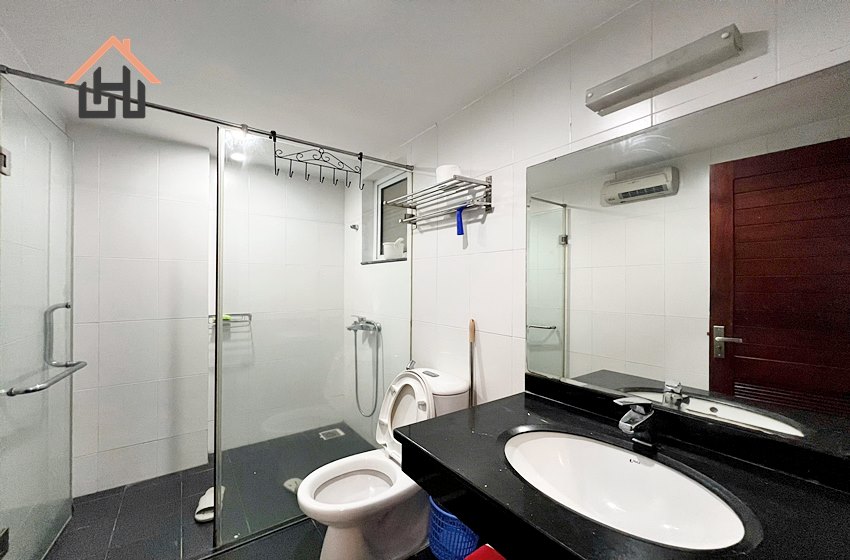 Cosy studio apartment for rent in Hai Ba Trung area, Hanoi
