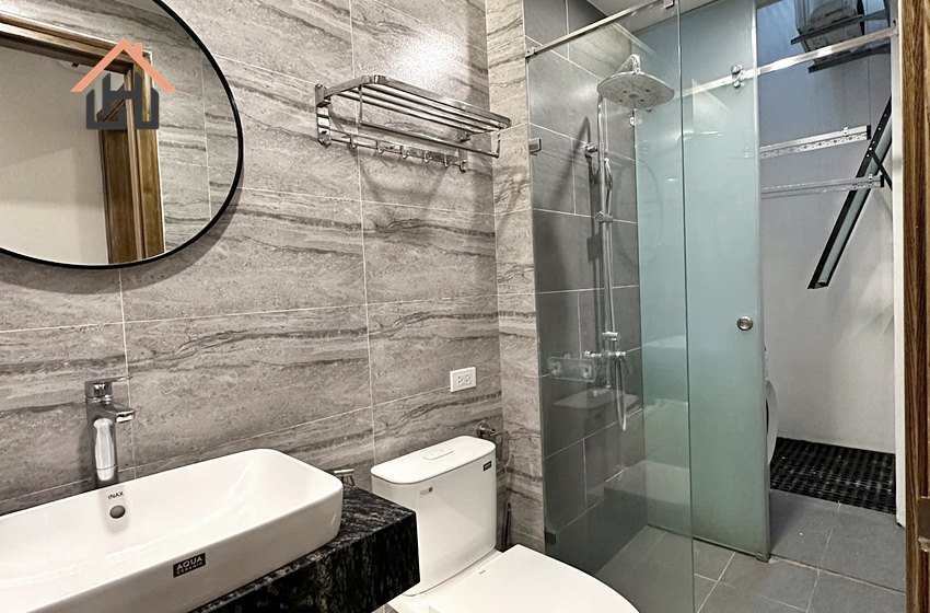 Modern 1 bedroom apartment with a balcony for rent in Ba Dinh, Hanoi